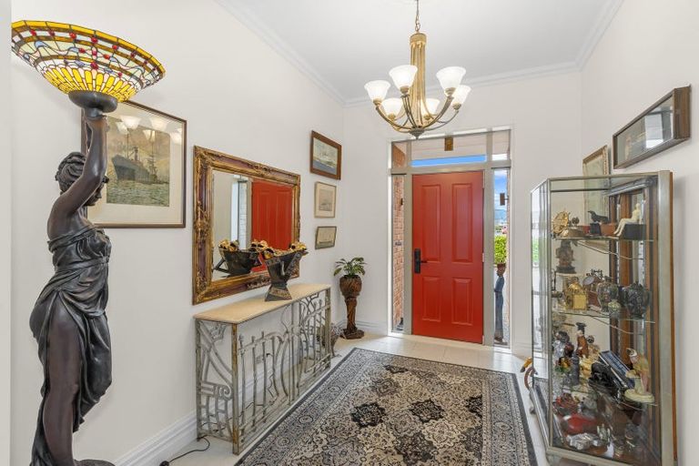 Photo of property in 24 Date Crescent, Aidanfield, Christchurch, 8025