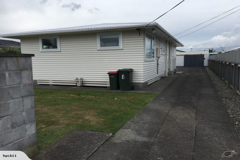 Photo of property in 22 Reid Avenue, Hawera, 4610