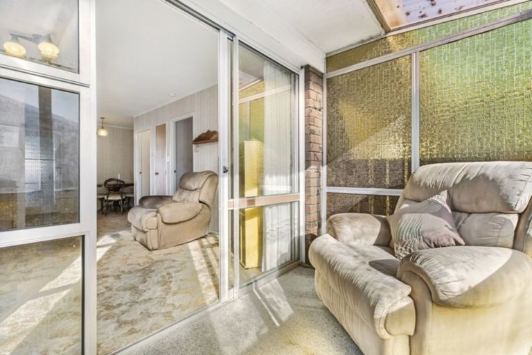 Photo of property in 2/121 Gardner Avenue, New Lynn, Auckland, 0600