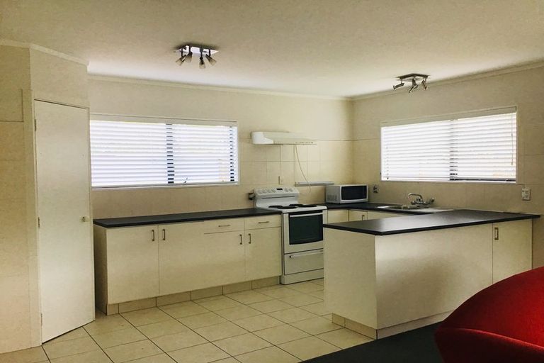 Photo of property in 54 Pinetone Road, Kumeu, 0892