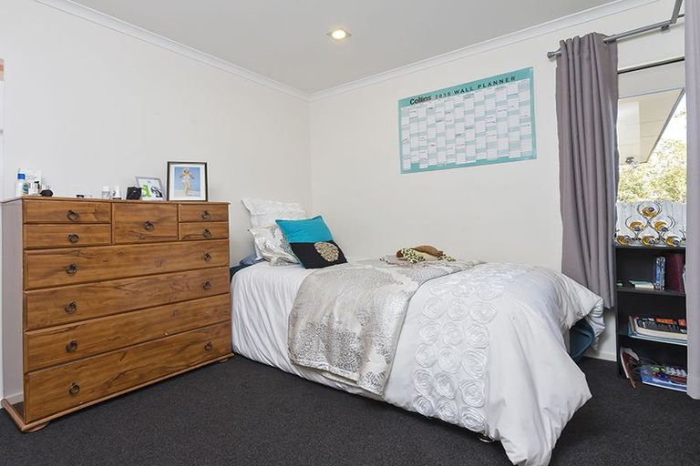 Photo of property in 22 Emyvalie Place, Dannemora, Auckland, 2016