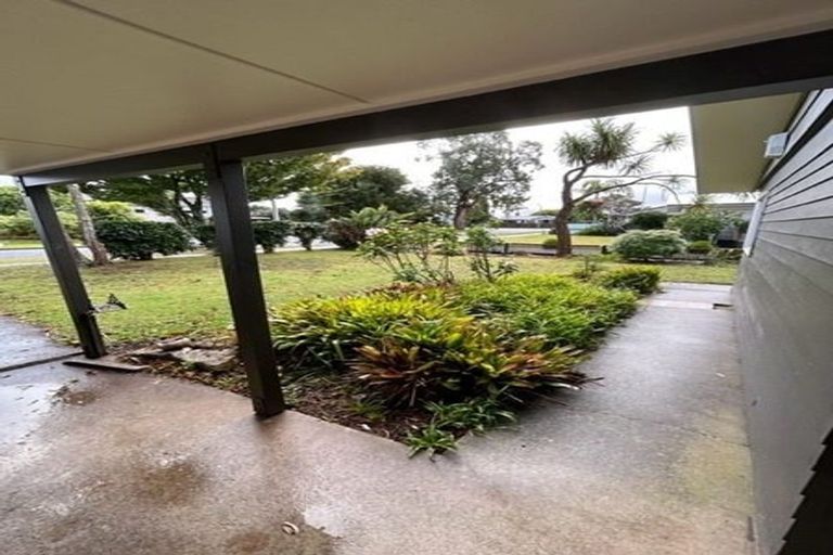 Photo of property in 5 Parkland Crescent, Terrace End, Palmerston North, 4410