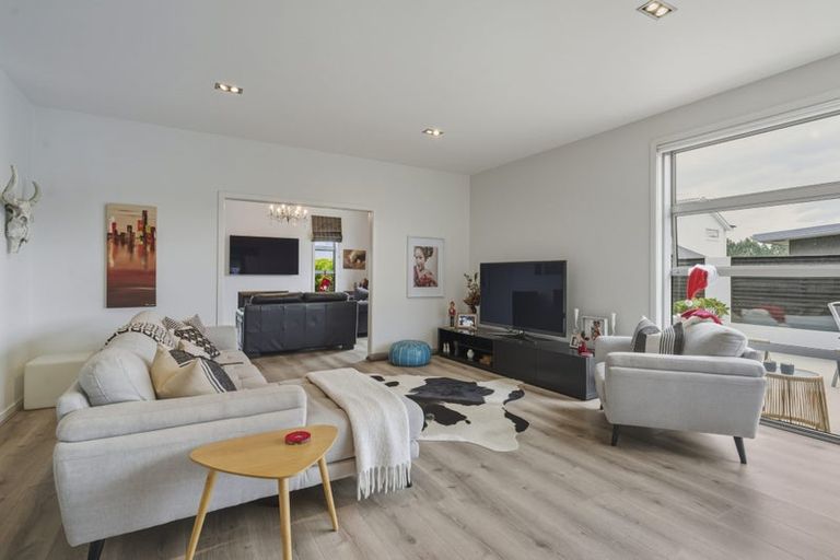 Photo of property in 48 Holyport Close, Fairfield, Dunedin, 9018