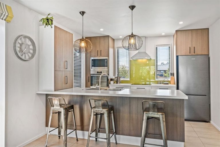 Photo of property in 16 Hungerford Drive, Rolleston, 7615