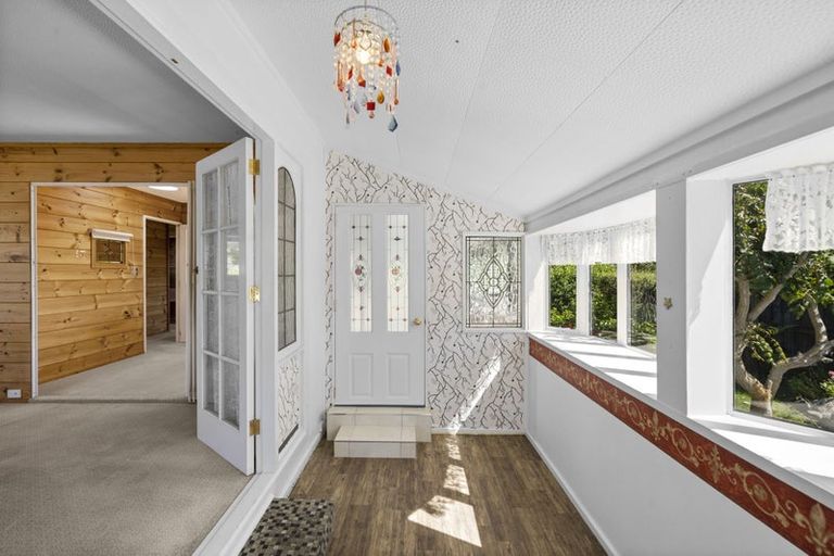 Photo of property in 16 Gilbert Street, Amberley, 7410