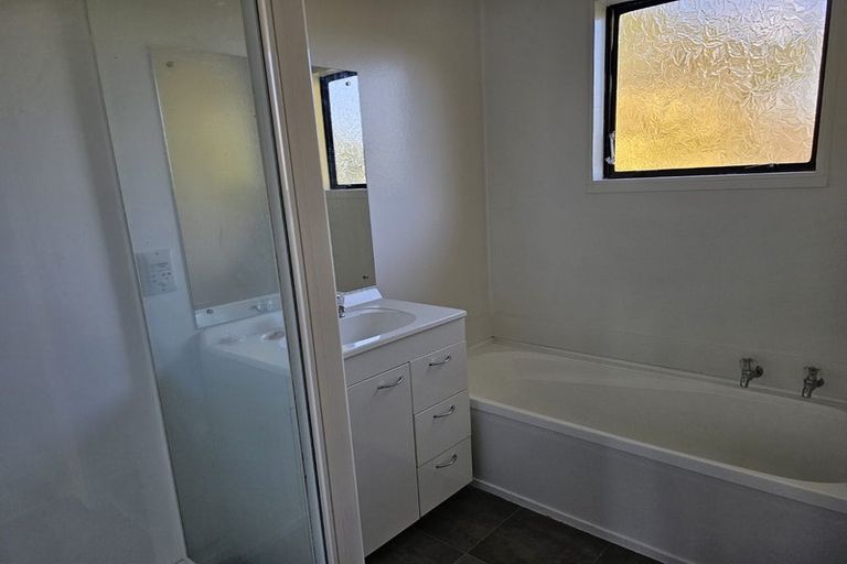 Photo of property in 89 Leeward Drive, Whitby, Porirua, 5024