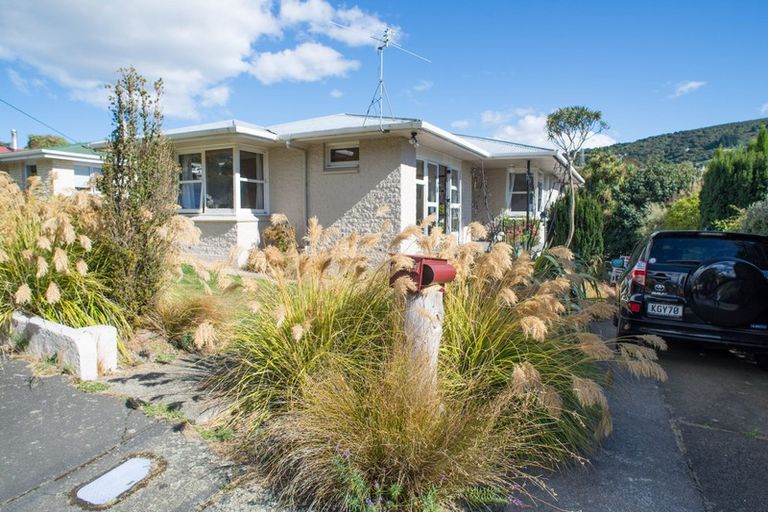 Photo of property in 9 Jason Street, Helensburgh, Dunedin, 9010