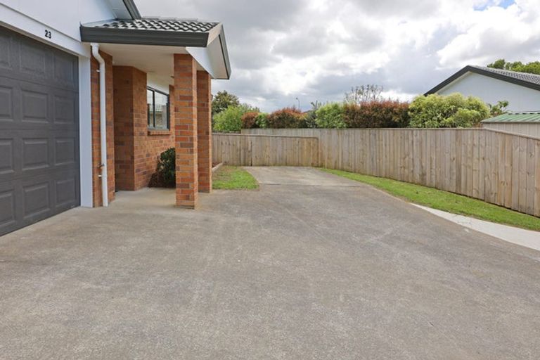 Photo of property in 23 Greenberry Drive, Ranui, Auckland, 0612