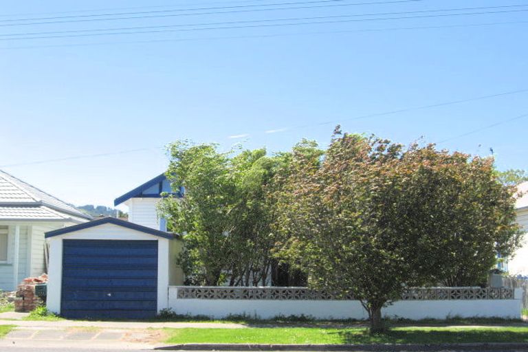 Photo of property in 329 Aberdeen Road, Gisborne, 4010