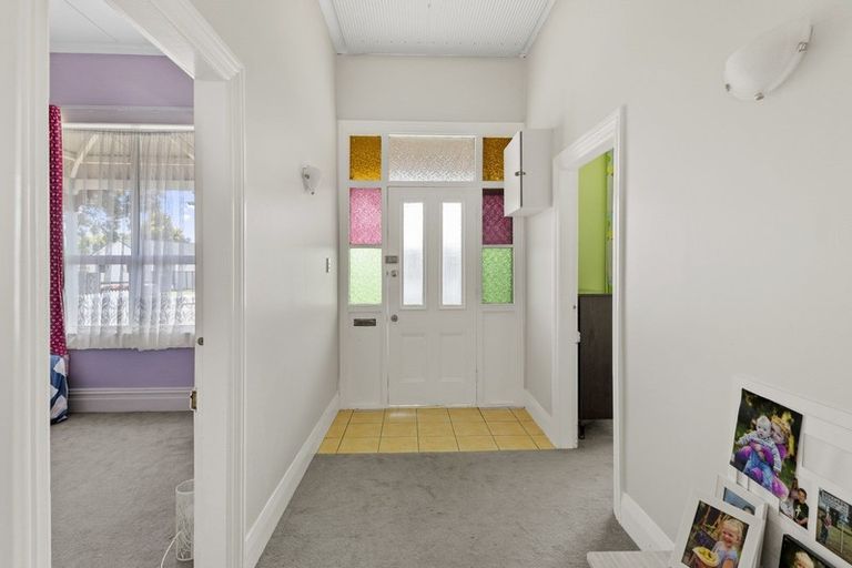 Photo of property in 21 Kings Drive, Levin, 5510