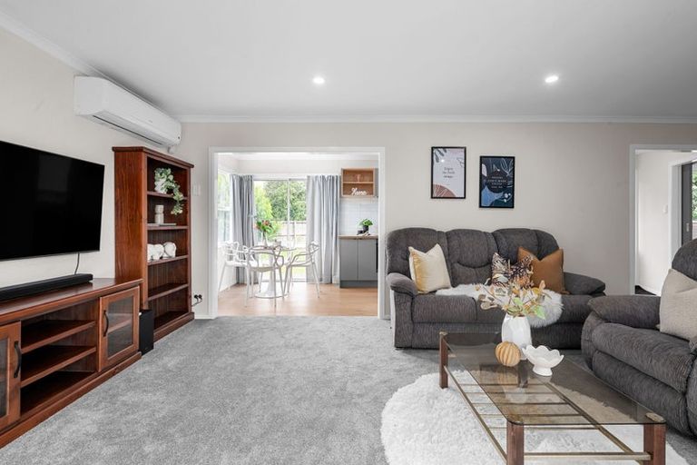 Photo of property in 76 Mears Road, St Andrews, Hamilton, 3200