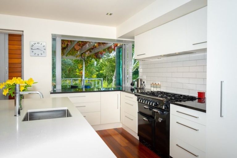 Photo of property in 17b Kopanga Road, Havelock North, 4130