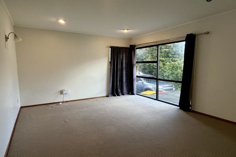Photo of property in 7b Nielsen Place, Massey, Auckland, 0614