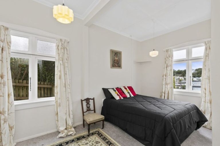 Photo of property in 18 Charlotte Avenue, Brooklyn, Wellington, 6021