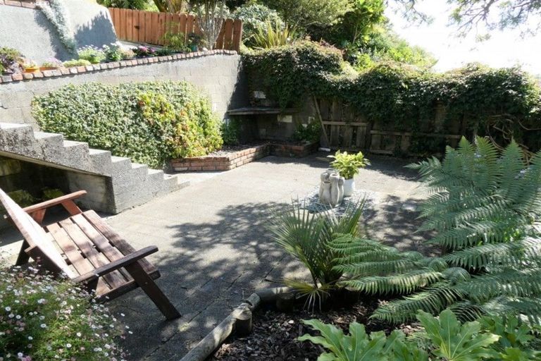 Photo of property in 27 Freyberg Terrace, Greymouth, 7805