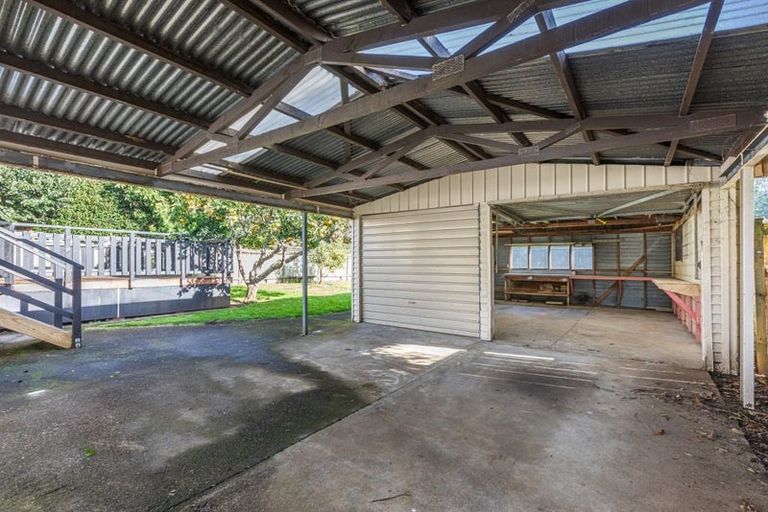 Photo of property in 1 Momona Road, Greenlane, Auckland, 1051