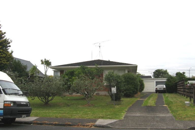 Photo of property in 2/24 Evelyn Place, Hillcrest, Auckland, 0627