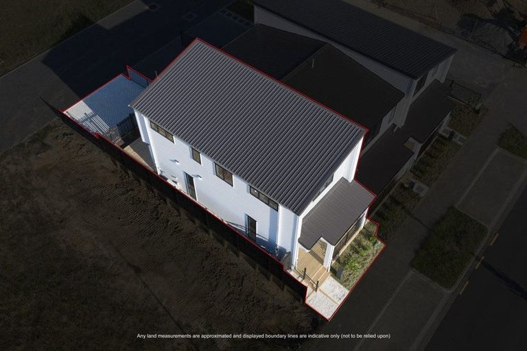 Photo of property in 8 Harikoa Way, Karaka, 2113