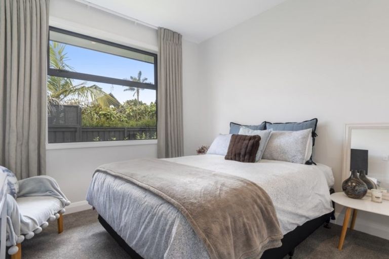 Photo of property in 15 Avocado Lane, Bethlehem, Tauranga, 3110