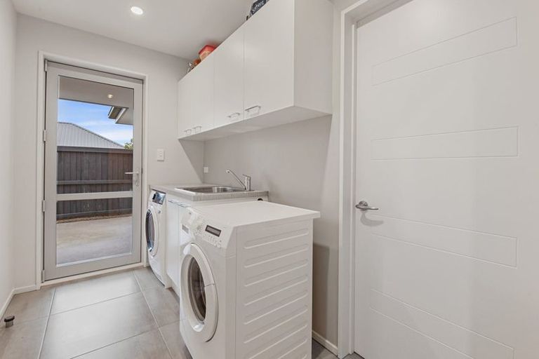 Photo of property in 4 Churchill Drive, Rangiora, 7400