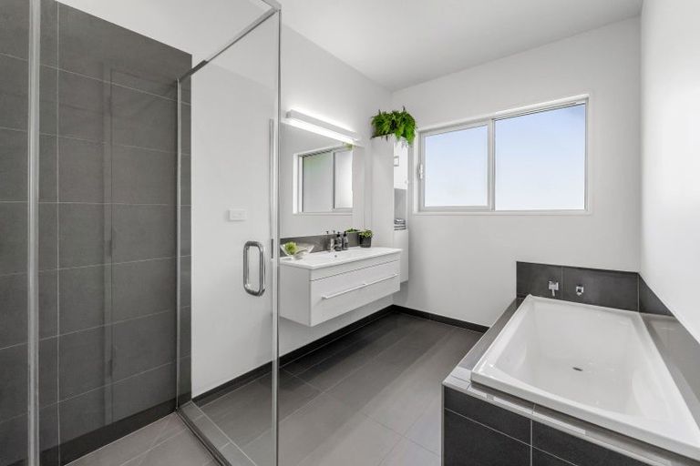 Photo of property in 39 Thorndon Close, Kirwee, Darfield, 7571