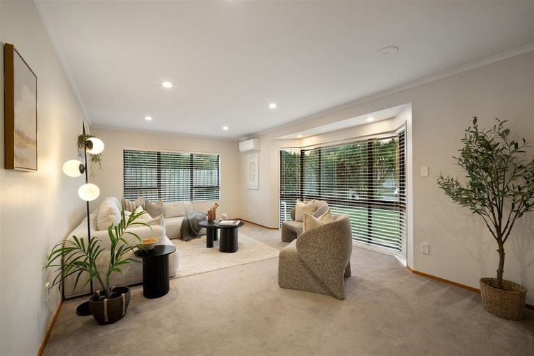 Photo of property in 3 Bryn Mawr Place, Albany, Auckland, 0632