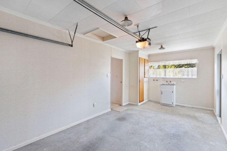 Photo of property in 11 Tukapa Street, Westown, New Plymouth, 4310