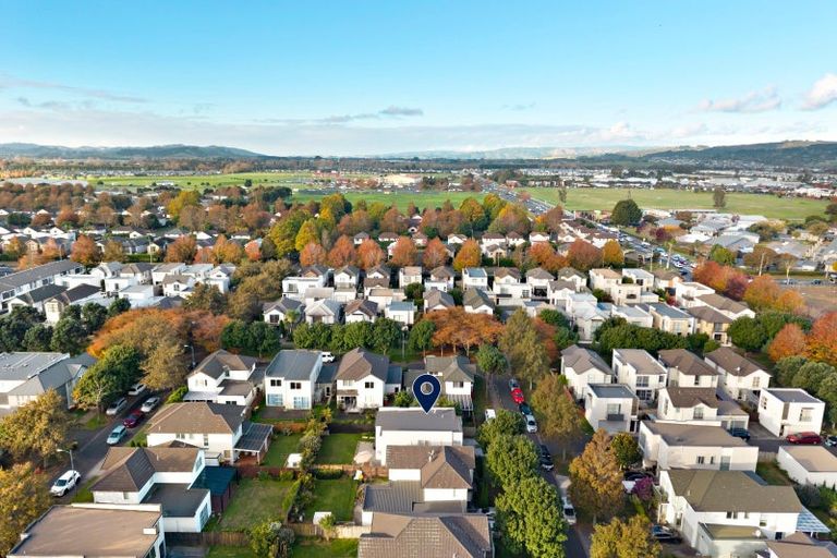 Photo of property in 12 Phar Lap Crescent, Takanini, 2112