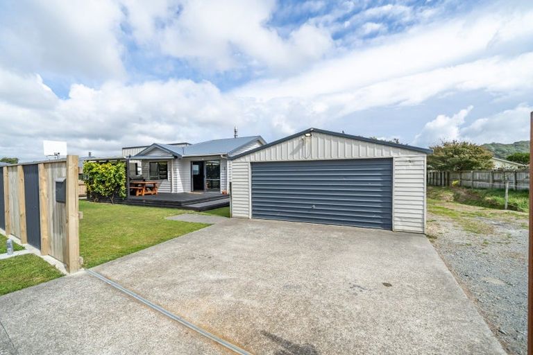 Photo of property in 5 Ashburn Road, Wainuiomata, Lower Hutt, 5014