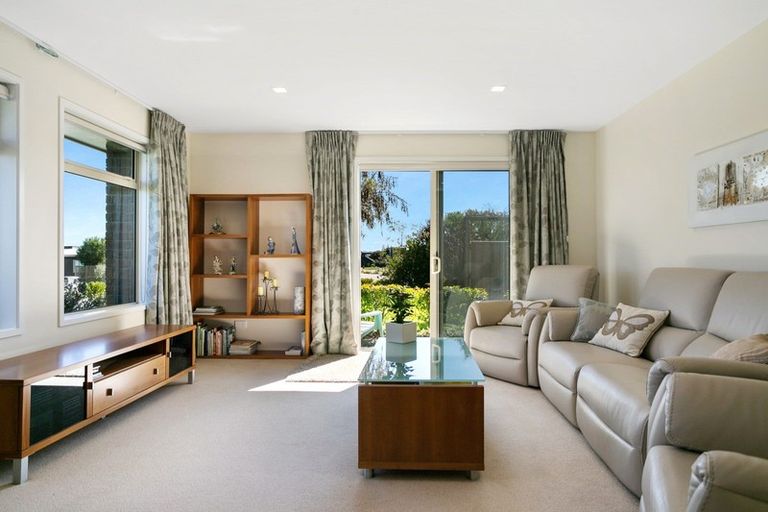 Photo of property in 2 Loloma Way, Wharewaka, Taupo, 3330