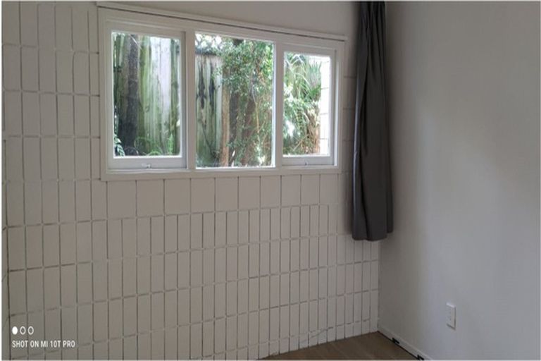 Photo of property in 75 Sunrise Avenue, Murrays Bay, Auckland, 0630