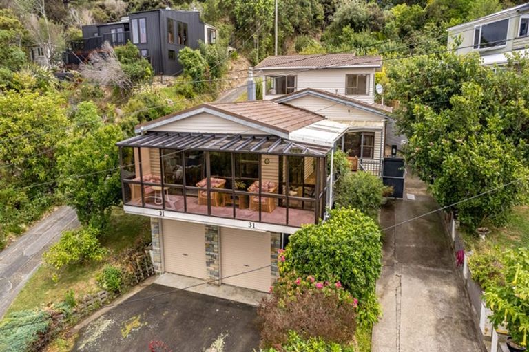 Photo of property in 31 Bayview Road, Paremata, Porirua, 5024