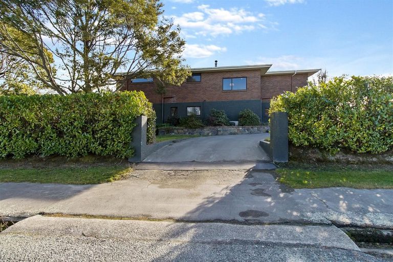 Photo of property in 6 Exeter Street, Waimate, 7924