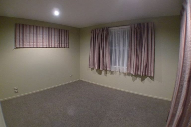 Photo of property in 28 Maclaren Road, Wigram, Christchurch, 8042