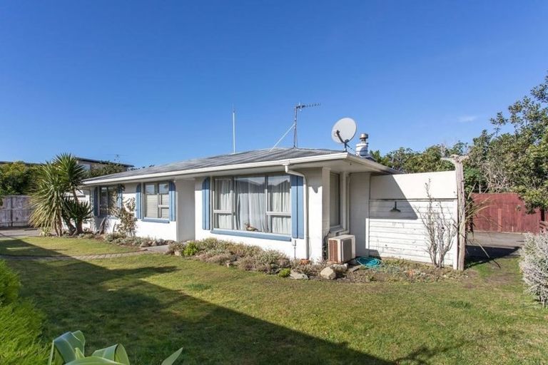 Photo of property in 3 Drake Street, New Brighton, Christchurch, 8061