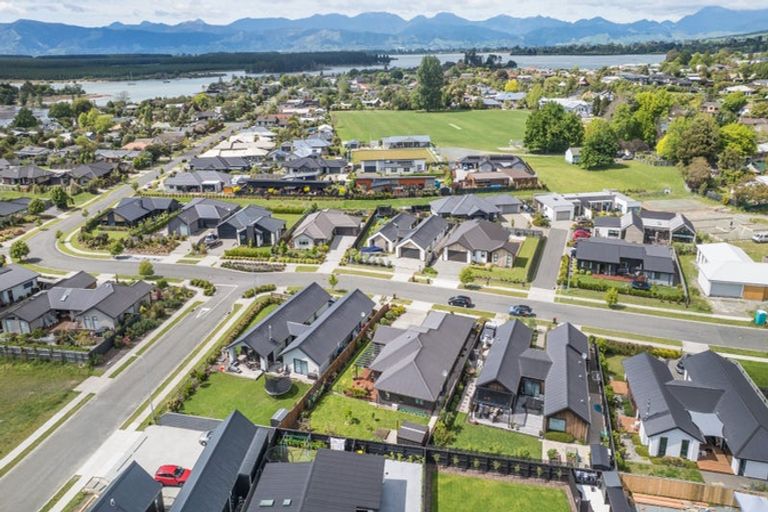 Photo of property in 100 Iwa Street, Mapua, 7005