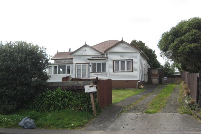 Photo of property in 5 Township Road, Waitakere, Auckland, 0816