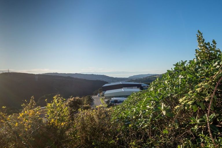 Photo of property in 227 Mark Avenue, Grenada Village, Wellington, 6037