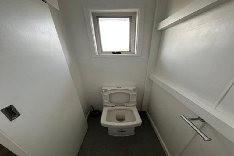 Photo of property in 99 Farquhar Road, Glendene, Auckland, 0602