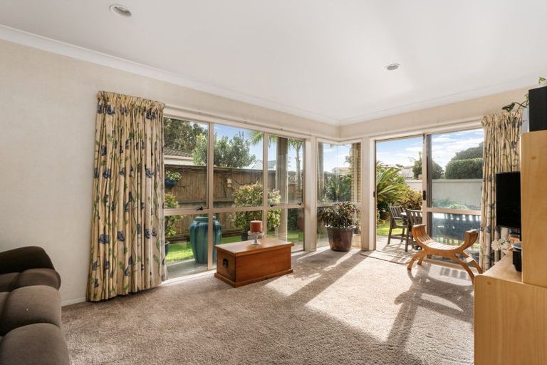 Photo of property in 130a Oceanbeach Road, Mount Maunganui, 3116