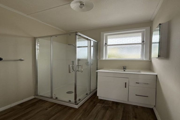 Photo of property in 15 Natone Street, Waitangirua, Porirua, 5024