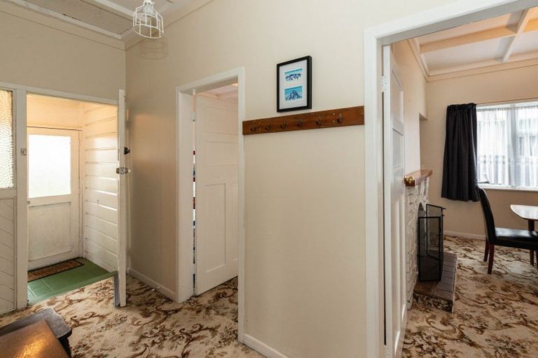 Photo of property in 1 Pitt Street, Raetihi, 4632