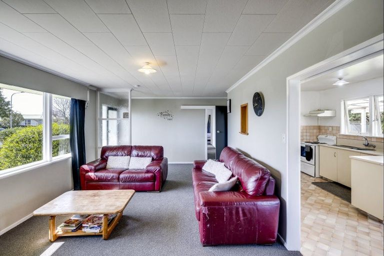 Photo of property in 52 Wynyard Crescent, Tamatea, Napier, 4112