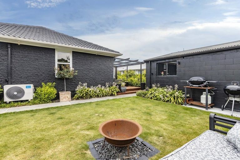 Photo of property in 25 Pandora Street, North New Brighton, Christchurch, 8083
