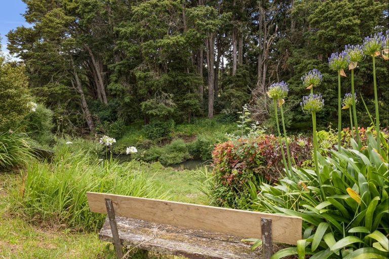 Photo of property in 59 Gibbons Road, Kaiwaka, 0573