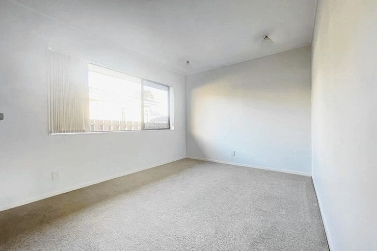 Photo of property in 2/27 Aberfeldy Avenue, Highland Park, Auckland, 2010