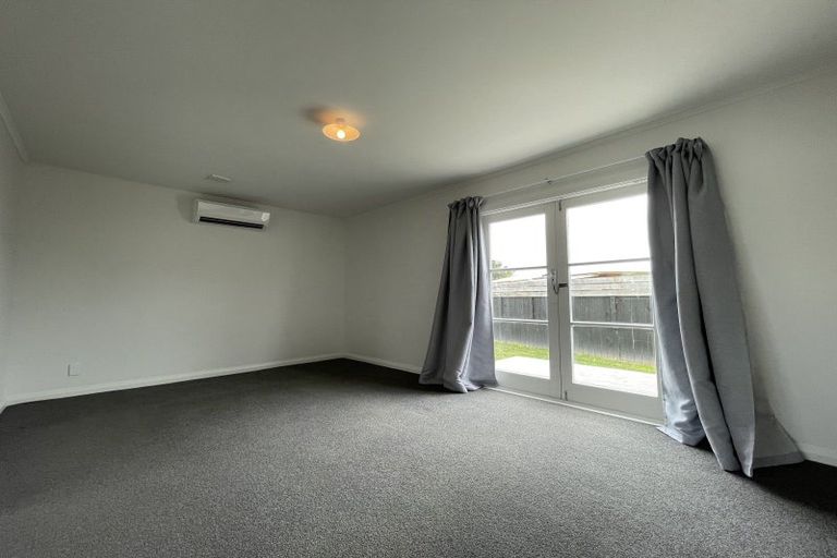 Photo of property in 5a Bradford Place, Awapuni, Palmerston North, 4412