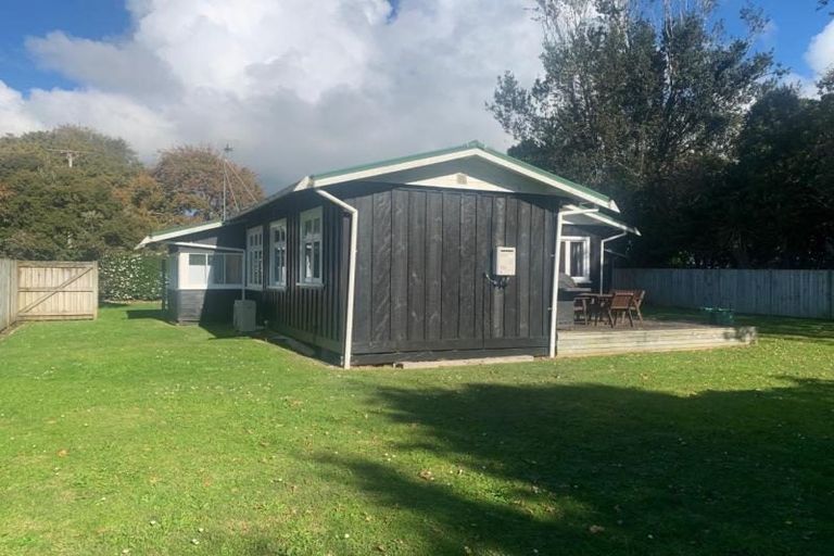 Photo of property in 11 Woodleigh Street, Frankleigh Park, New Plymouth, 4310