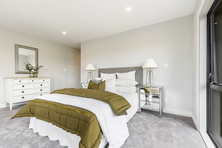 Photo of property in 17 Arawaru Avenue, Wainui, 0992