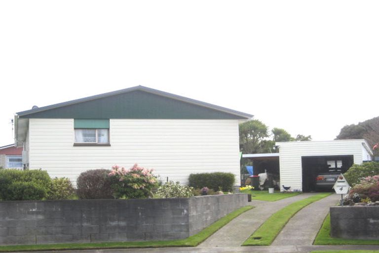 Photo of property in 4 Caesar Street, Stratford, 4332